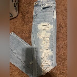 American Eagle Light Wash Distressed Women's Jeans